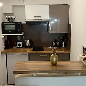 2 Pieces Apartment